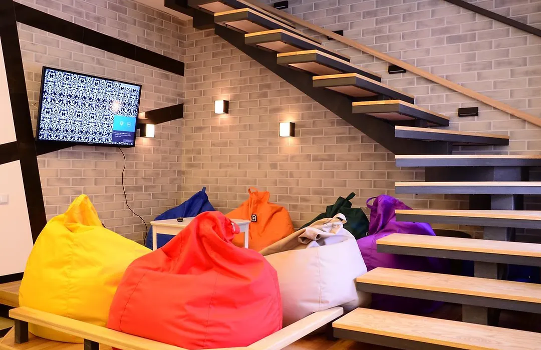 Music Hostel-1